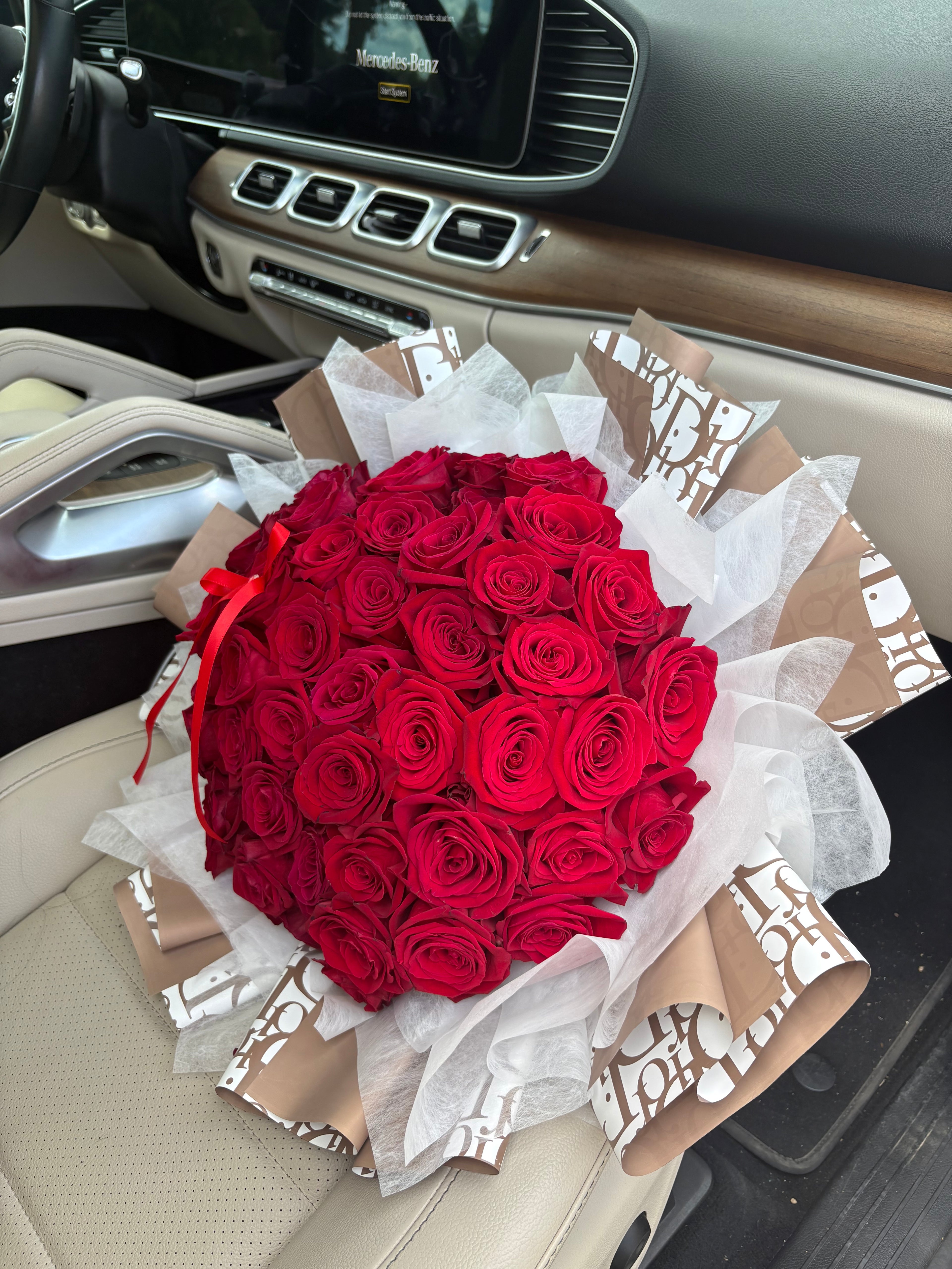 Buchón Rose Bouquet